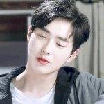 생긴 빵집에 들렀는데 빵만들다 내쪽 보고 인사해주는 <b>제빵사</b> 준면vs