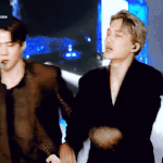 [카이] 2018 가요대전 러브샷 치명적 엑소 카이 종인 움짤