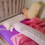 내 침대 좀 <b>아늑</b>하지 않냐