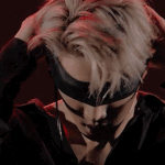 [카이] 엑소 콘서트에서 눈<b>가리</b>개 벗는 카이 종인 움짤