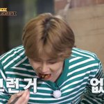 [EXO] 준면이 또 그렇게 먹네 입이 <b>네모</b>야ㅋㅋㅋㅋㅋ