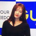 조이 이 <b>머리색</b> 무슨 <b>색</b>이야?