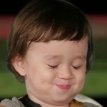 근데 황민현 신기한게