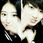 <b>아미</b>들아 정국 옆에 여자 누구임..??