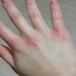 내 손이 진짜 <b>분홍</b>분홍한 손이다