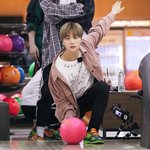 아이콘 <b>볼링</b>치는 자세봐;;