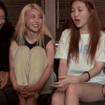 [모두드루와] 유라 따라하는 혜리.<b>gif</b>ㅋㅋㅋㅋㅋ