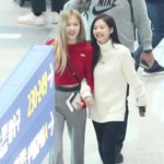 오늘자 <b>로제</b>랑 제니인데 진짜 귀여워
