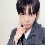 [댓글부탁해] 갤럭시 사진 아이폰에 어떻게 옮기냐 ㅠㅠ