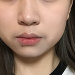 <b>파데</b> 발랐는데 많이 하얘보여??