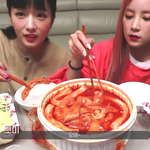 이번 윤보미 유튜브에서 그것보다 더 주목해야할게