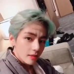 [방탄소년단] <b>출발</b>전에 매니저횽아 한테 ㅂ빔면 챙겨달라 했을듯 ㅋ