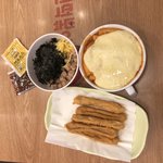 아까 <b>신전</b> 먹는다는앤데 ㄹㅇ 존맛