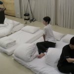 [EXO] <b>형들</b>이 같이 안자줘서 막내 삐짐