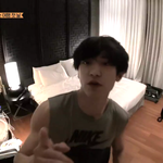 [EXO] 나만 여기서 <b>심</b><b>쿵</b>했니