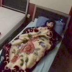 [EXO] 찬열이의 긴 기럭지를 감당못하는 <b>침대</b> 모음ㅋㅋ