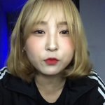 [댓글부탁해] 얘 뽀샵 <b>심해</b>??