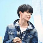 [댓글부탁해] 얘들아 <b>졸업식</b>에 아빠 혼자와도 이상하지않지?