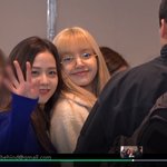 [블랙핑크] 블랙핑크 출국 비주X<b>미소</b> 감사 잘 다녀와