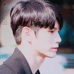 화보찍고 입국한 공항 옹성우 비주얼