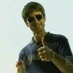 [댓글부탁해] 야 나 사진찍을때마다 <b>따봉</b>하고 찍는데