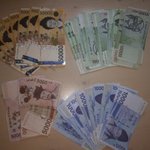 얘들아 나 돈 개많이 모앗당!!!