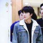 스캐 몰아보는즁 ㅠㅠㅠ뒤늦게 우주 입덕..