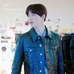 [EXO] 잠만 김준면 롸이더 입었다고 <b>아라</b> 그린거냐ㅜㅜㅜㅜ