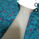 [댓글부탁해] 나 <b>손목</b> 얇은 편 ?