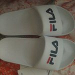 [드루와] 휠라슬리퍼샀는데 개낑김