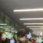 [EXO] 준며니 해외팬들 <b>사인</b>해주고 그랬네