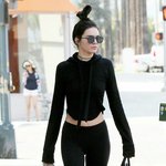 <b>켄달</b> 제너 레깅스 핏