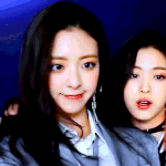[<b>ITZY</b>] 갓용안 신자매를 봐주세요