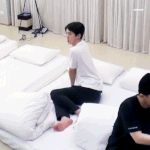 [EXO] 세훈이 진짜 <b>막내</b>긴<b>막내</b>구나....