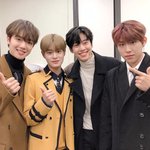 이대휘 졸업식에 센스 터지는 화환들