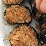 <b>신전</b>먹는데 김밥 사이사이에 머리카락 나옴;