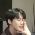 [NCT] 도영 <b>뱀</b>?짤 그거