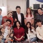 [EXO] 라이프<b>술집</b> 단체사진 뜸