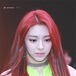 <b>훤칠</b>하게 큰 걸그룹 멤버