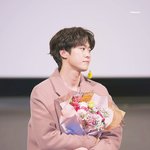 나랑 <b>극한</b>직업 보러 갈 사람