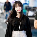[댓글부탁해] 이여자 누군지 아는사람 제발