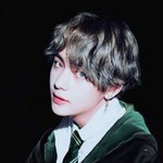 [방탄소년단] <b>뷔</b> 이사진 고화질 없을까??