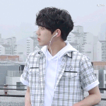 [데이식스] 팬톡 활성화가 주목적인 <b>도운</b> 짤털이