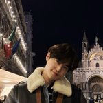 [EXO] 근데 고개 갸웃하고 찍은거 넘 귀엽다진짜ㅠ