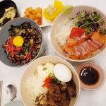 <b>연어</b>덮밥 육회덮밥