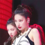 <b>덕후</b> 기죽이는 여돌 눈빛