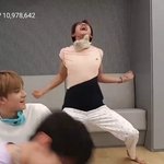 나 내일 최애 생일 이벤트하는 카페 간 다!!!!!!!!
