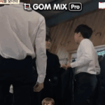 [강다니엘] 서있는 <b>뒷모습</b>만 봐도