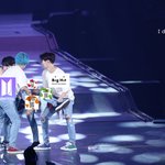 [방탄소년단] 떡밥에 깔리다 못해 이젠 <b>현실</b> 부정ㅋㅋㅋㅋㅋㅋㅋ