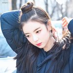 누가 봐도 걸그룹 할만한 <b>아우라</b>